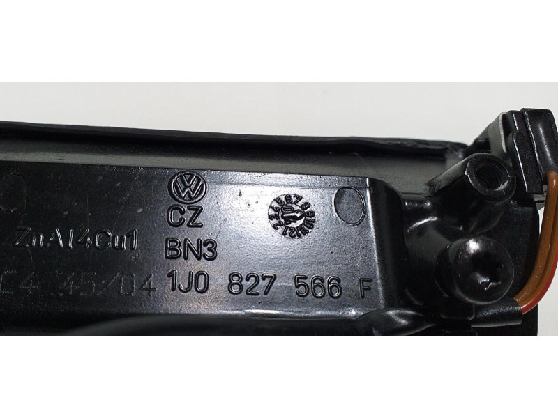 Recambio de maneta exterior porton para volkswagen touareg (7la) v6 referencia OEM IAM 1J0827566F 54987 
