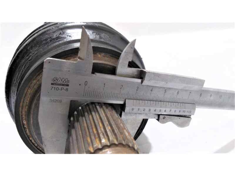 Recambio de transmision trasera derecha para mercedes-benz clase s (w221) berlina 600 (221.176) referencia OEM IAM  46940  Recambio de transmision trasera derecha para mercedes-benz clase s (w221) berlina 600 (221.176) referencia OEM IAM  46940