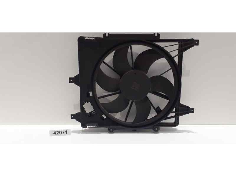 Recambio de electroventilador para renault clio ii fase ii (b/cb0) 1.9 dti diesel referencia OEM IAM 7700428659 42071 