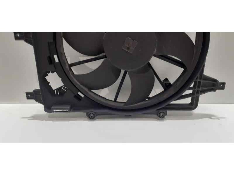 Recambio de electroventilador para renault clio ii fase ii (b/cb0) 1.9 dti diesel referencia OEM IAM 7700428659 42071 