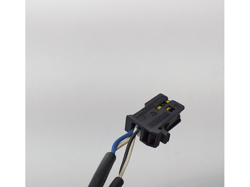 Recambio de pretensor airbag derecho para bmw serie 7 (e65/e66) 735i referencia OEM IAM 8223330 69065 