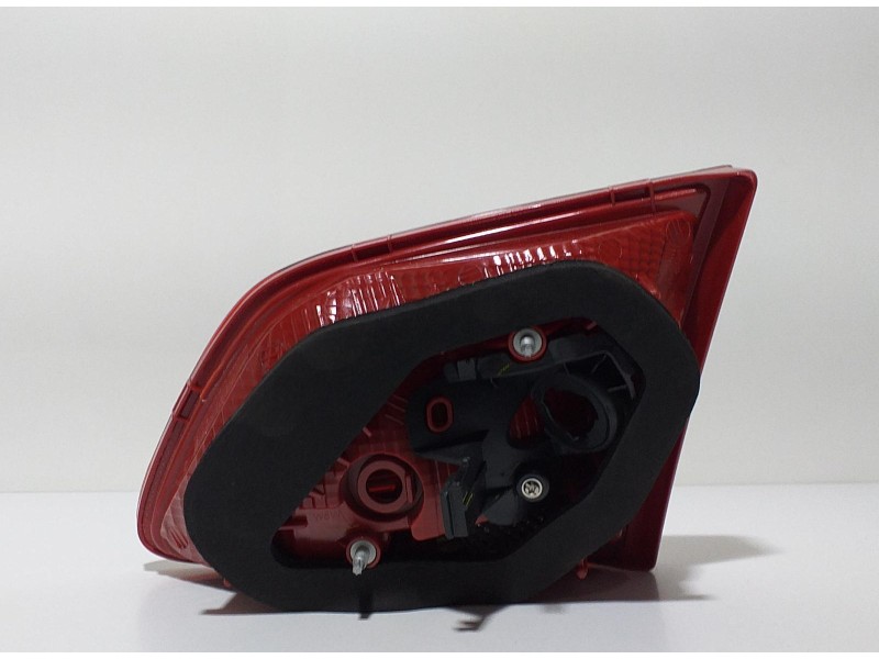 Recambio de piloto trasero izquierdo interior para volkswagen passat lim. (362) 2.0 tdi referencia OEM IAM 441-1330L 59039 