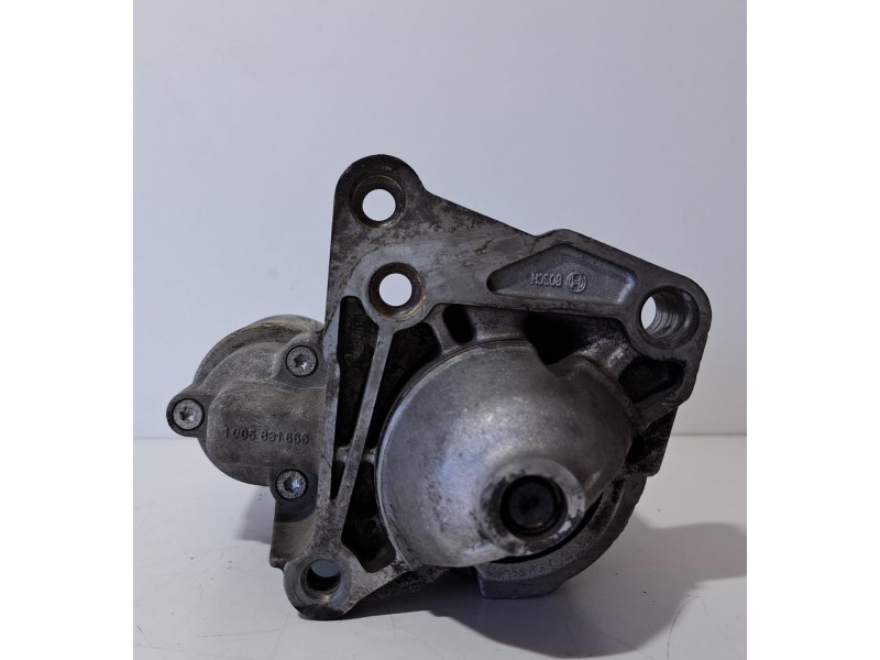Recambio de motor arranque para renault megane iii berlina 5 p expression referencia OEM IAM 8200741476D 76235 R