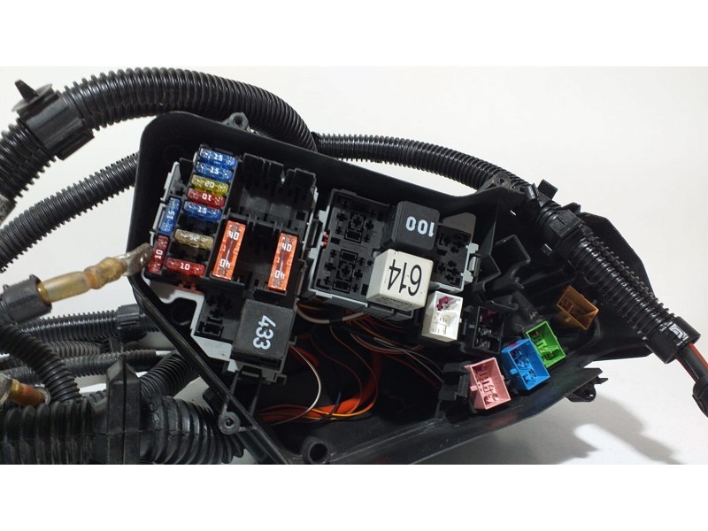 Recambio de caja reles / fusibles para porsche cayenne (typ 92aa) gts referencia OEM IAM 7P5971072AP 66509 