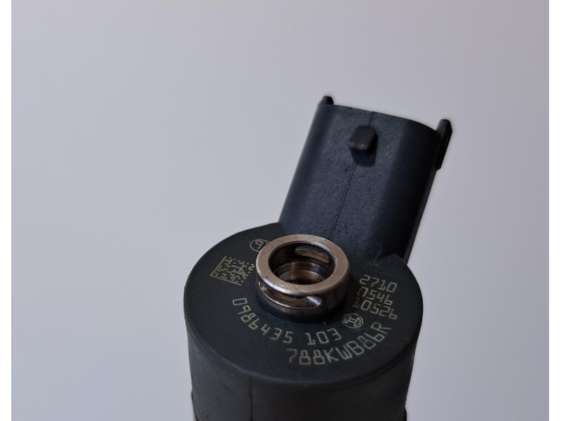 Recambio de inyector para opel zafira b 1.9 cdti referencia OEM IAM 0986435103 76246 R