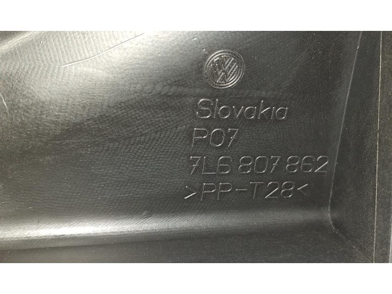 Recambio de molduras traseras para volkswagen touareg (7la) v6 referencia OEM IAM 7L6807862 55009 