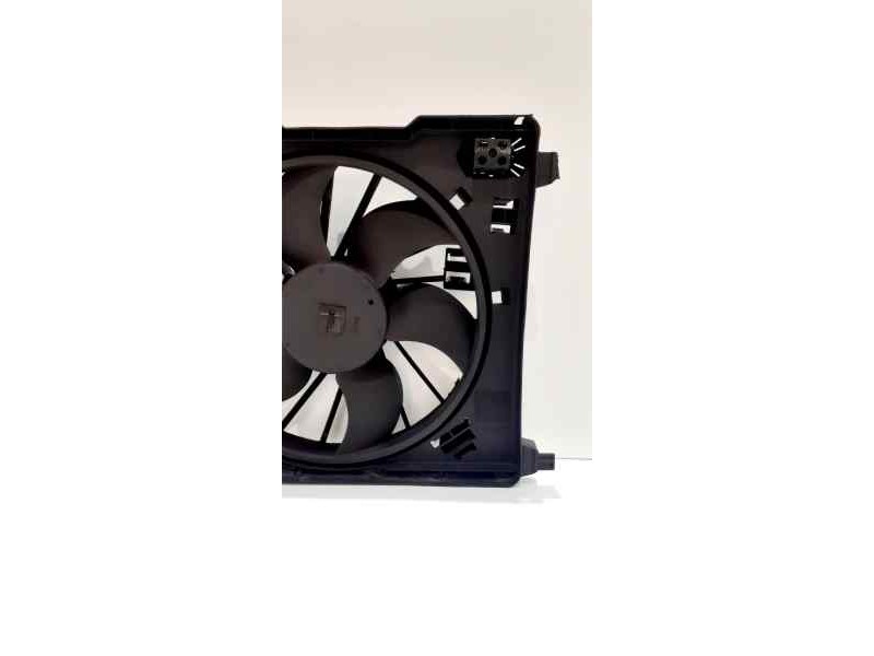 Recambio de electroventilador para renault scenic ii 1.5 dci diesel referencia OEM IAM 8200151465 42076 