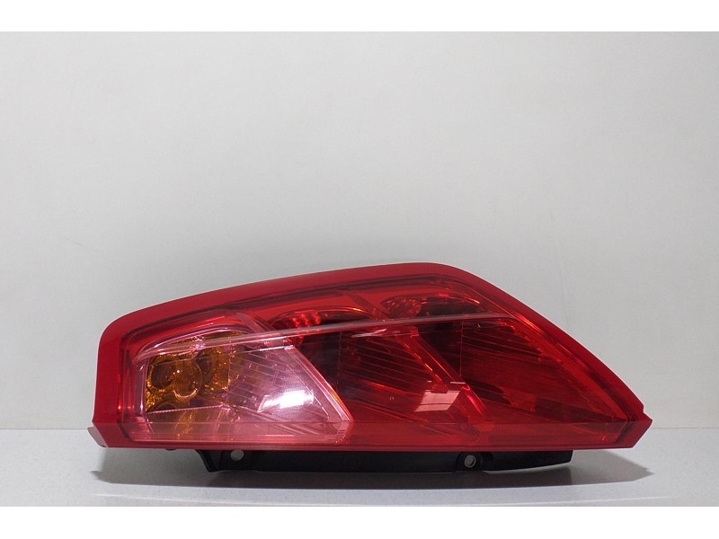 Recambio de piloto trasero derecho para fiat grande punto (199) 1.3 16v multijet active (66kw) (01.2007) referencia OEM IAM 5170