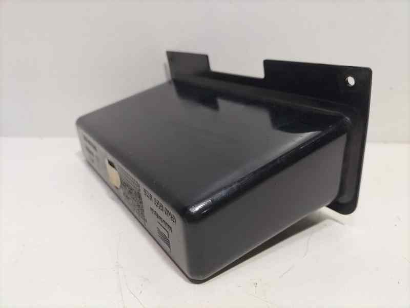 Recambio de moldura para volkswagen polo berlina (6n1) concept referencia OEM IAM 6K0857925 82592 