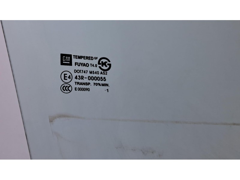 Recambio de luna delantera derecha para chevrolet cruze hatchback lt referencia OEM IAM F16D4 76255 R