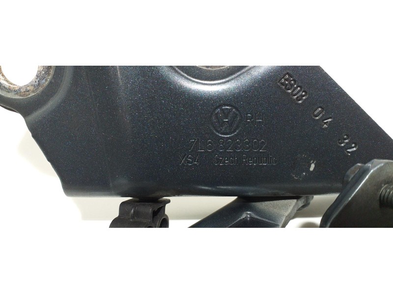 Recambio de capot para volkswagen touareg (7la) v6 referencia OEM IAM 7L6823302 55015 