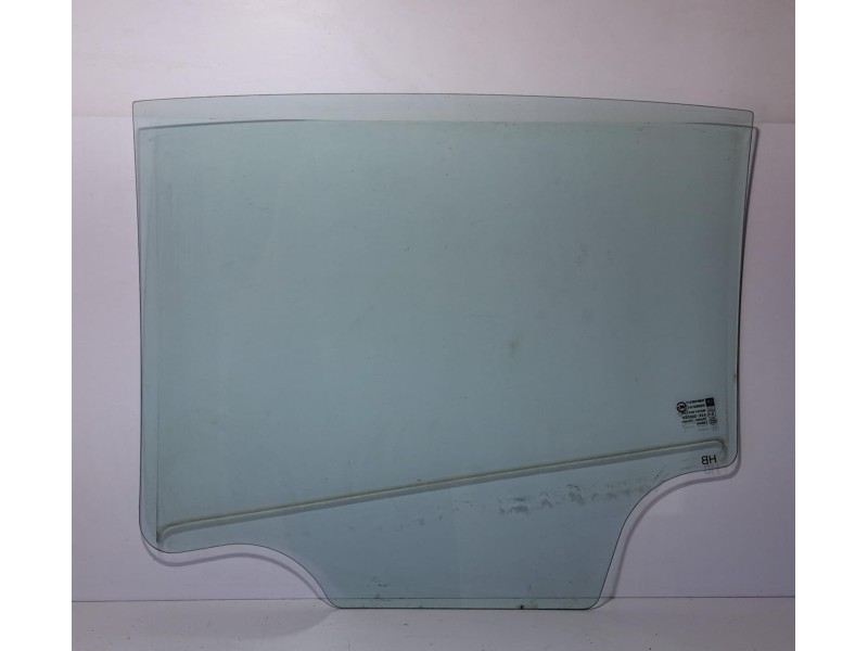 Recambio de luna trasera derecha para chevrolet cruze hatchback lt referencia OEM IAM F16D4 76260 R