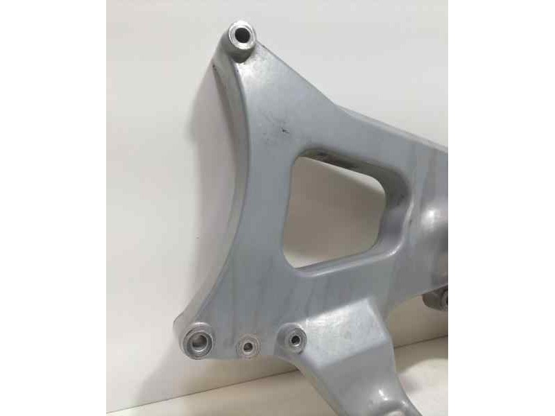 Recambio de soporte motor para yamaha x-max 125 125 referencia OEM IAM E3G2EMINARELLI 85821 