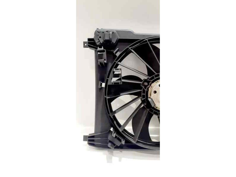 Recambio de electroventilador para renault megane ii berlina 3p expression referencia OEM IAM 8200151465 42078 