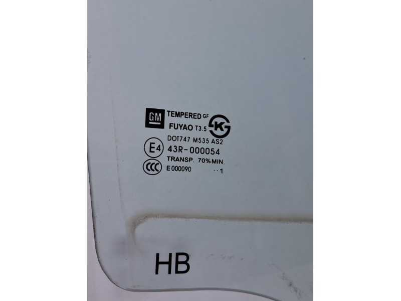 Recambio de luna trasera derecha para chevrolet cruze hatchback lt referencia OEM IAM F16D4 76260 R