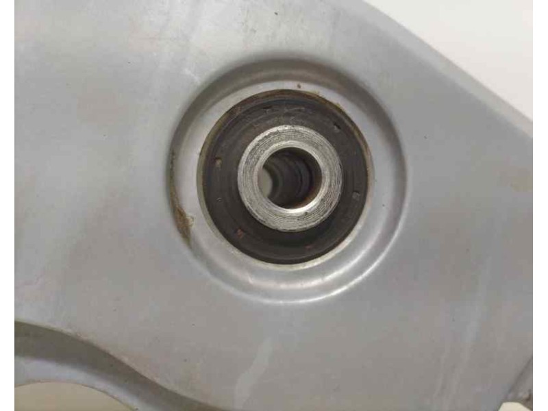 Recambio de soporte motor para yamaha x-max 125 125 referencia OEM IAM E3G2EMINARELLI 85821 