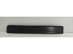 Recambio de molduras traseras para mercedes-benz clase e (w211) berlina e 220 cdi (211.008) referencia OEM IAM A2116801535 78427 2