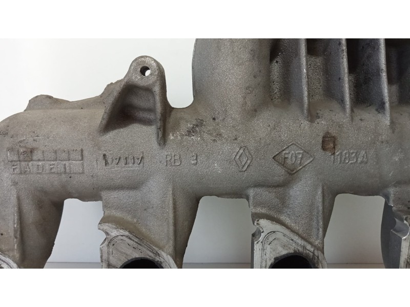 Recambio de colector admision para renault megane ii berlina 3p 1.9 dci diesel fap referencia OEM IAM 8200714430 76264 R Recambio de colector admision para renault megane ii berlina 3p 1.9 dci diesel fap referencia OEM IAM 8200714430 76264 R
