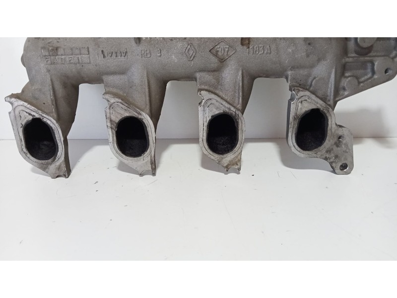 Recambio de colector admision para renault megane ii berlina 3p 1.9 dci diesel fap referencia OEM IAM 8200714430 76264 R Recambio de colector admision para renault megane ii berlina 3p 1.9 dci diesel fap referencia OEM IAM 8200714430 76264 R