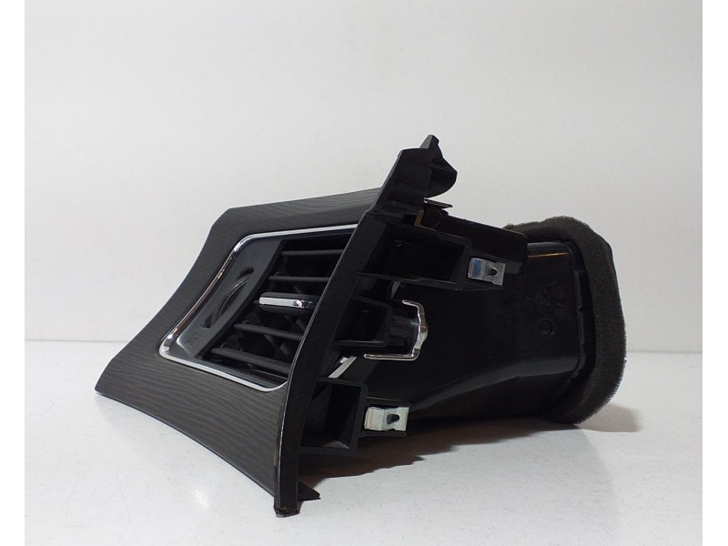 Recambio de rejilla aireadora para nissan pulsar (c13) acenta referencia OEM IAM 687613ZLOA 69094  Recambio de rejilla aireadora para nissan pulsar (c13) acenta referencia OEM IAM 687613ZLOA 69094