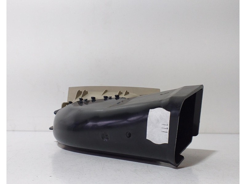 Recambio de rejilla aireadora para volvo xc60 r-design 2wd referencia OEM IAM 30671770 69095 