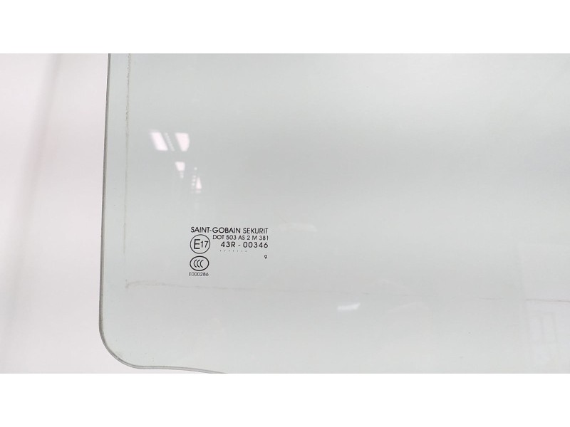 Recambio de luna trasera derecha para volkswagen touareg (7la) v6 referencia OEM IAM 7L6845206E 55038 