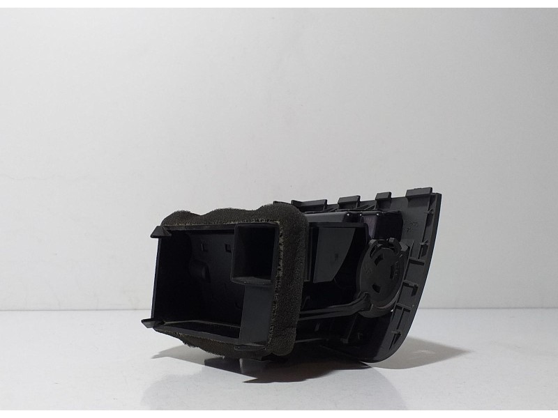 Recambio de rejilla aireadora para nissan x-trail (t31) le referencia OEM IAM 68760JG40A 69099 