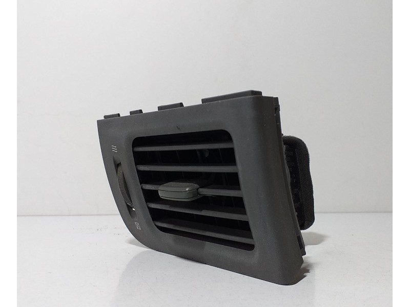 Recambio de rejilla aireadora para nissan x-trail (t31) le referencia OEM IAM 68760JG40A 69099 