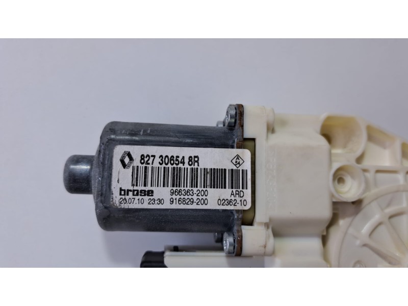 Recambio de motor elevalunas trasero derecho para renault megane iii berlina 5 p expression referencia OEM IAM 827306548R 76287 