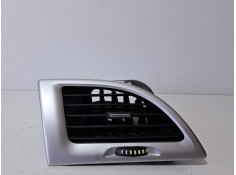 Recambio de rejilla aireadora para renault megane iii berlina 5 p expression referencia OEM IAM 687612553R 76295 R