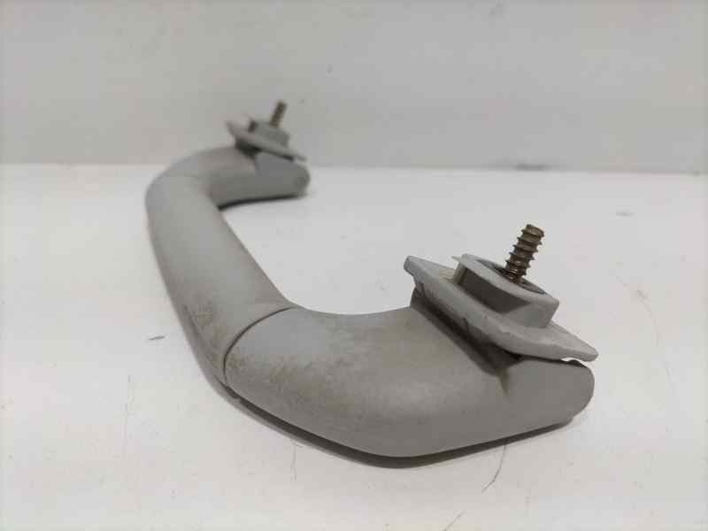 Recambio de maneta interior delantera izquierda para volkswagen polo berlina (6n1) concept referencia OEM IAM AER 82607 