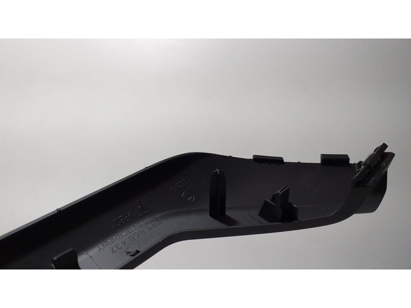 Recambio de molduras traseras para porsche cayenne (typ 92aa) gts referencia OEM IAM 7P5868437 66586 