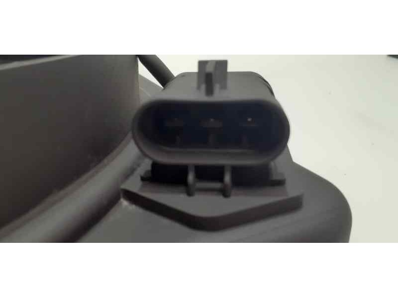 Recambio de electroventilador para opel astra h berlina cosmo referencia OEM IAM 3135103603 42093 