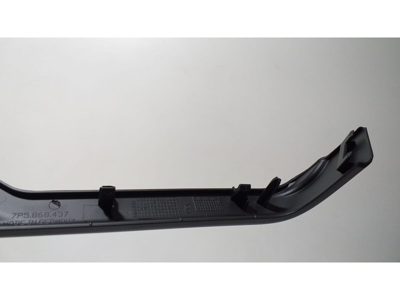 Recambio de molduras traseras para porsche cayenne (typ 92aa) gts referencia OEM IAM 7P5868437 66586 