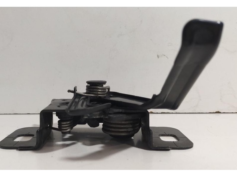 Recambio de cerradura capot para opel insignia berlina cosmo referencia OEM IAM 13309879 78470 