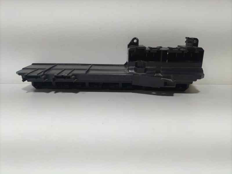 Recambio de caja reles / fusibles para bmw serie 5 berlina (e60) 520d referencia OEM IAM 61146957330 87100 