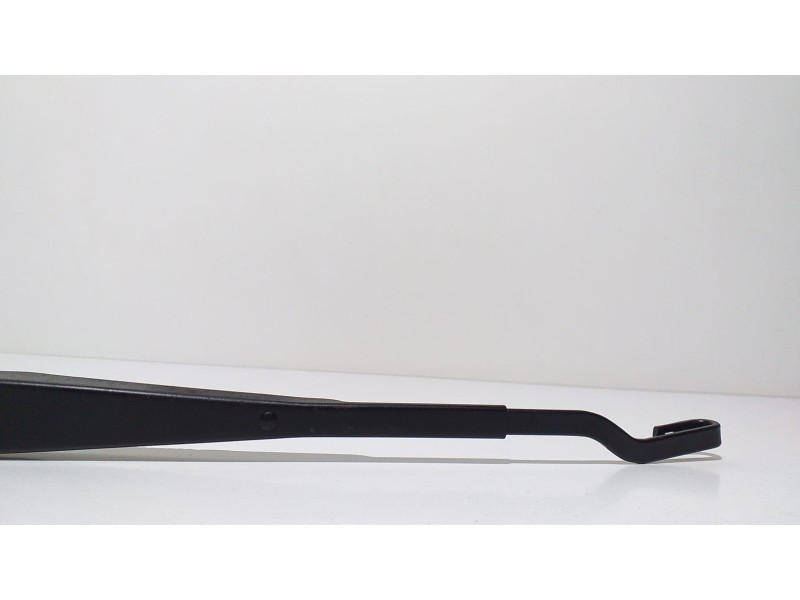 Recambio de brazo limpia delantero izquierdo para mitsubishi montero sport (k90) 2.5 td gls referencia OEM IAM MR192097 59151 