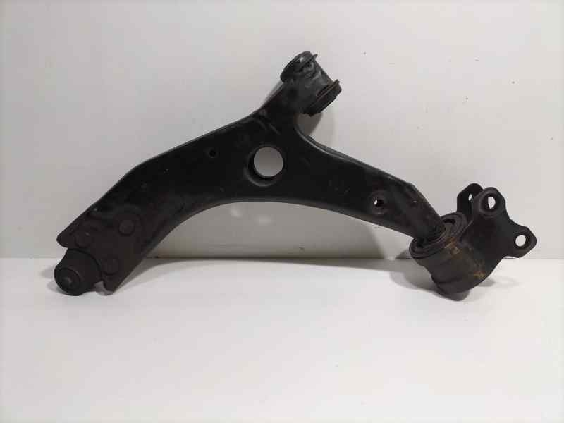 Recambio de brazo suspension inferior delantero derecho para ford focus berlina (cap) ghia referencia OEM IAM 3M513A423AJ 82337 