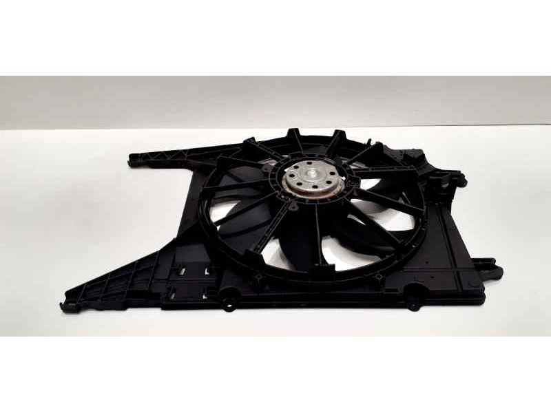 Recambio de electroventilador para renault megane i classic (la0) 1.9 dti diesel cat referencia OEM IAM 8240257 42098 