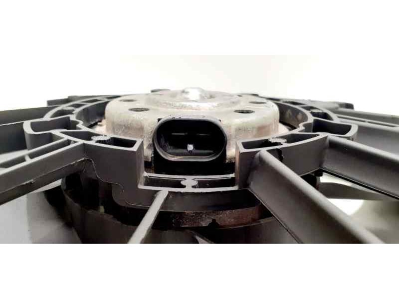 Recambio de electroventilador para renault megane i classic (la0) 1.9 dti diesel cat referencia OEM IAM 8240257 42098 