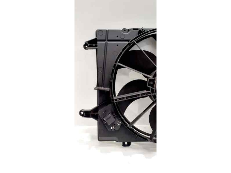 Recambio de electroventilador para renault megane i classic (la0) 1.9 dti diesel cat referencia OEM IAM 8240257 42098 