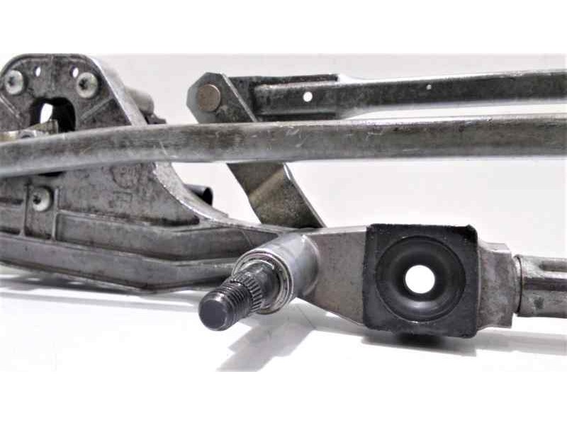 Recambio de motor limpia delantero para ford focus berlina (cap) ambiente (d) referencia OEM IAM 0390241731 47030 