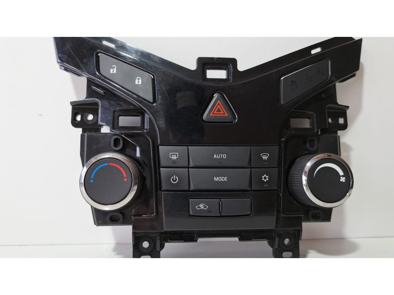 Recambio de mando climatizador para chevrolet cruze hatchback lt referencia OEM IAM 3870568 76327 R