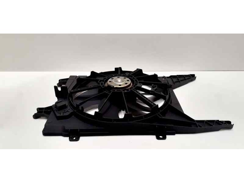 Recambio de electroventilador para renault megane i coach/coupe (da0) 1.6e alize referencia OEM IAM 8240257 42100 