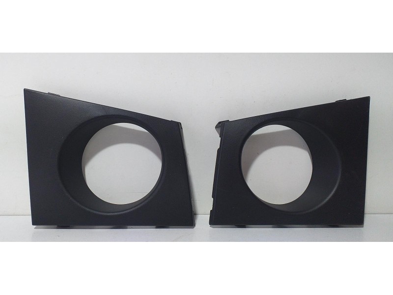 Recambio de rejilla paragolpes delantero para renault megane ii classic berlina dynamique referencia OEM IAM K9K734 69123 