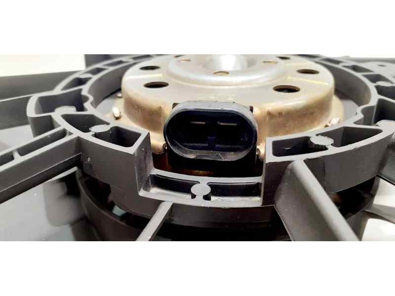 Recambio de electroventilador para renault megane i coach/coupe (da0) 1.6e alize referencia OEM IAM 8240257 42100 