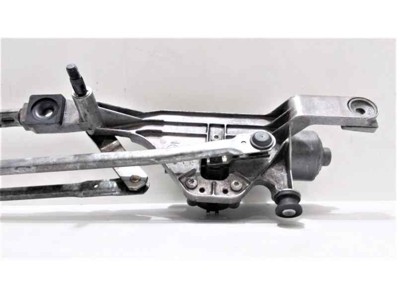 Recambio de motor limpia delantero para ford focus berlina (cap) ambiente (d) referencia OEM IAM 0390241731 47036 