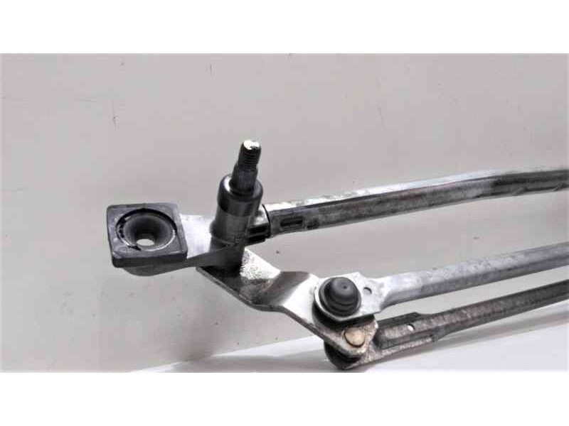 Recambio de motor limpia delantero para ford focus berlina (cap) ambiente (d) referencia OEM IAM 0390241731 47036 