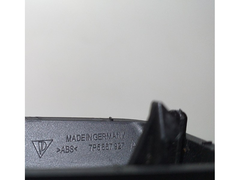 Recambio de molduras delanteras para porsche cayenne (typ 92aa) gts referencia OEM IAM 7P5867927A 66606 