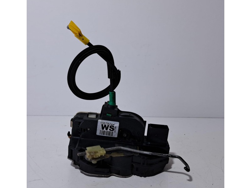 Recambio de cerradura puerta trasera izquierda para chevrolet cruze hatchback lt referencia OEM IAM 13578244 76335 R